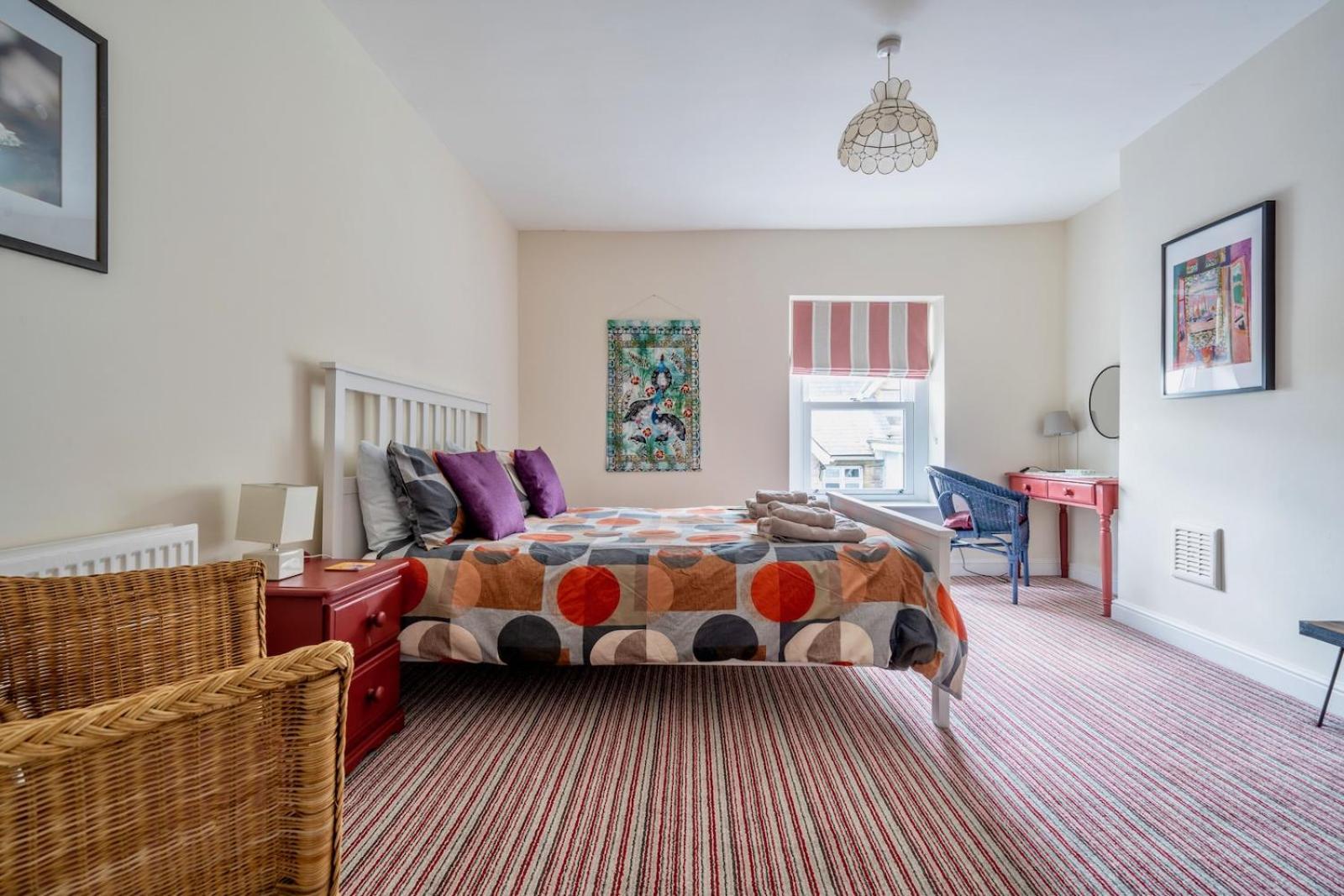 Chic 2-Bedroom Townhouse In Vibrant Abergavenny Zewnętrze zdjęcie